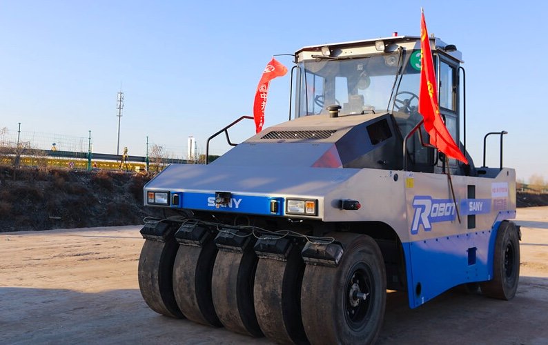 SANY driverless road machine fleet performs cement-treated paving and compacting
